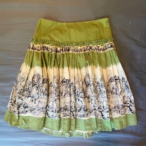 🔵 BLUE DOT SALE 🔵 
Flirty Skirt by Twenty One: Green and Cream & Black